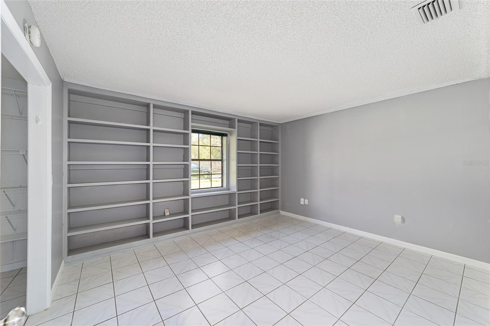 Image 17 of 38 For 1512 10th Street