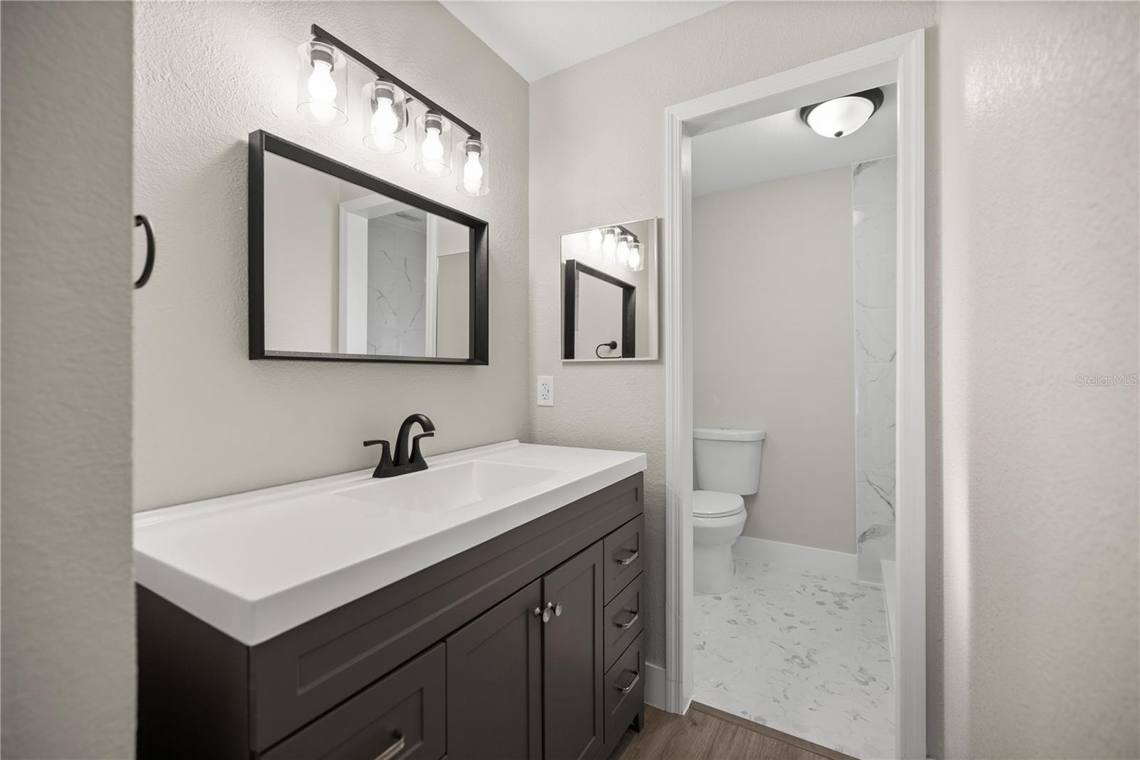 Image 14 of 23 For 63 Teak Run 