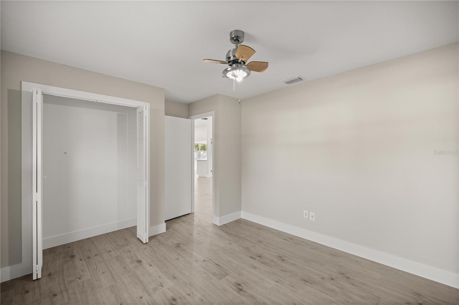 Image 18 of 23 For 63 Teak Run 