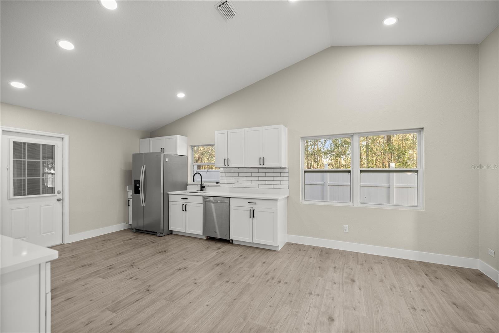 Image 6 of 23 For 63 Teak Run 