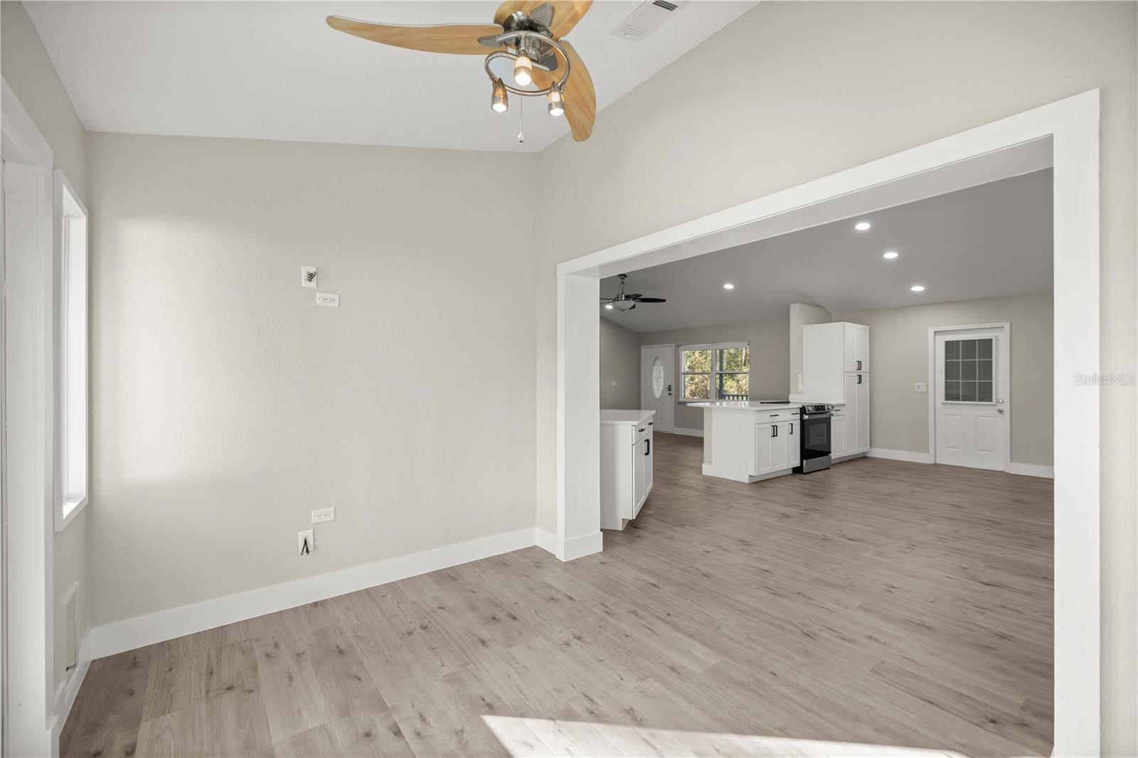 Image 9 of 23 For 63 Teak Run 