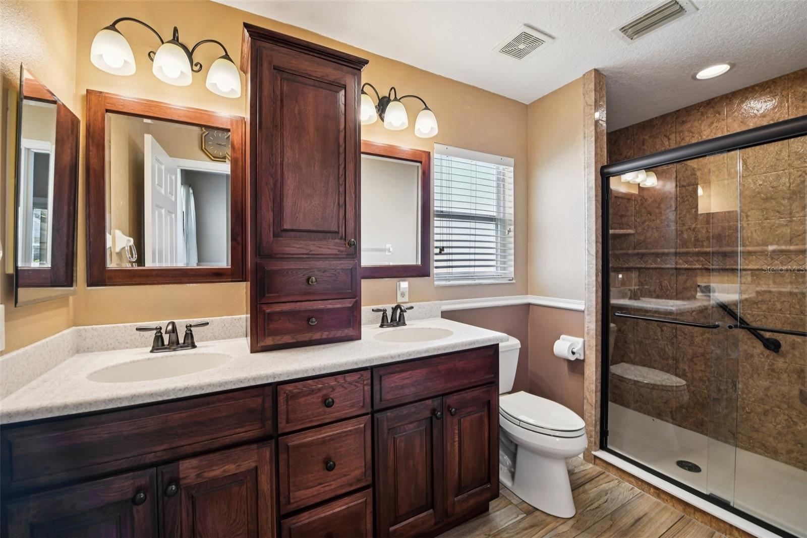 Image 24 of 48 For 6105 Dory Way