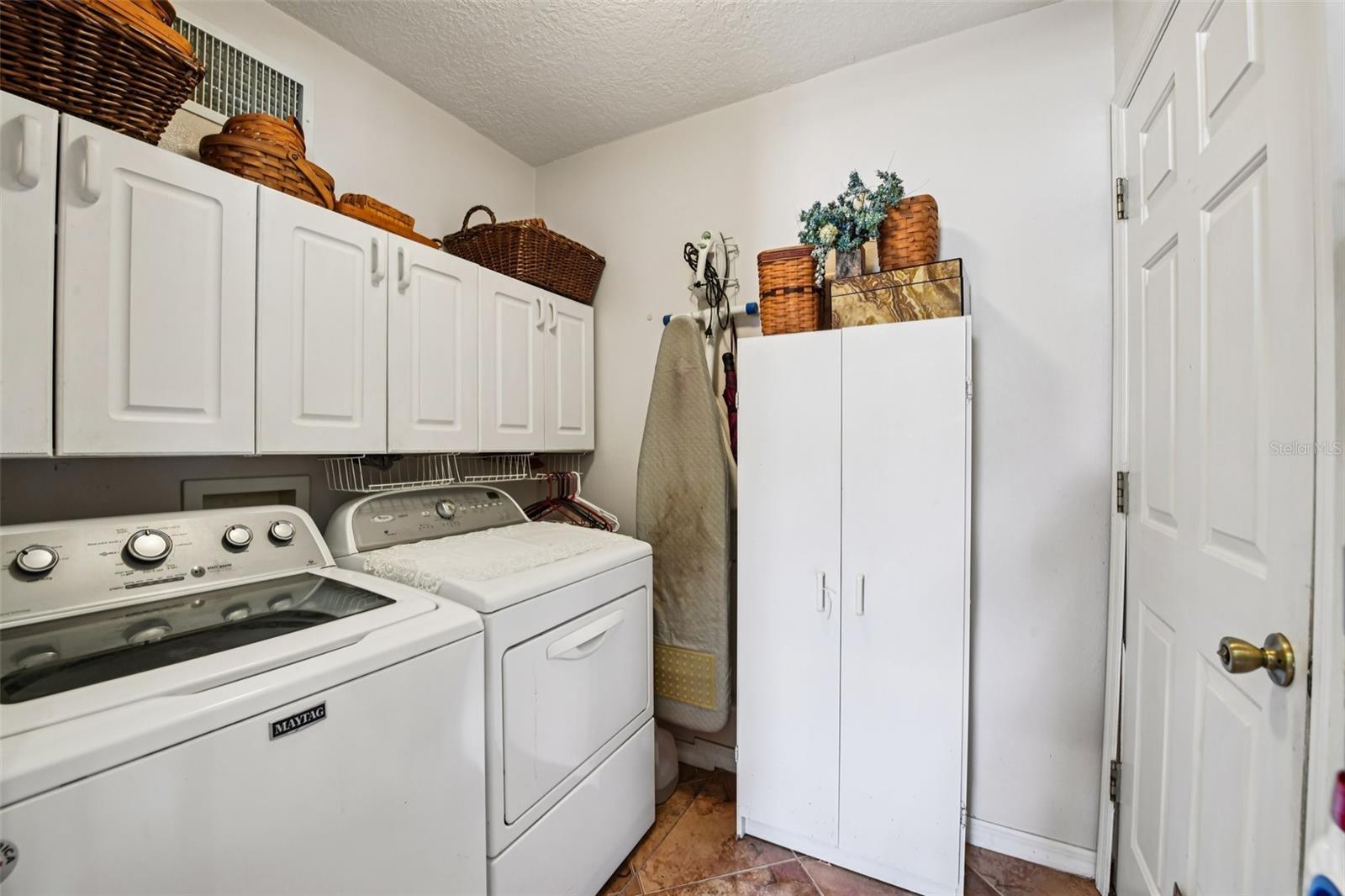 Image 37 of 48 For 6105 Dory Way