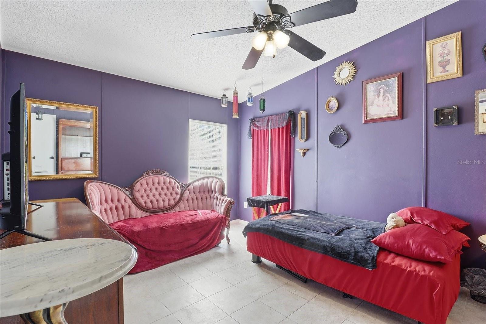 Image 19 of 48 For 4950 Mockingbird Street