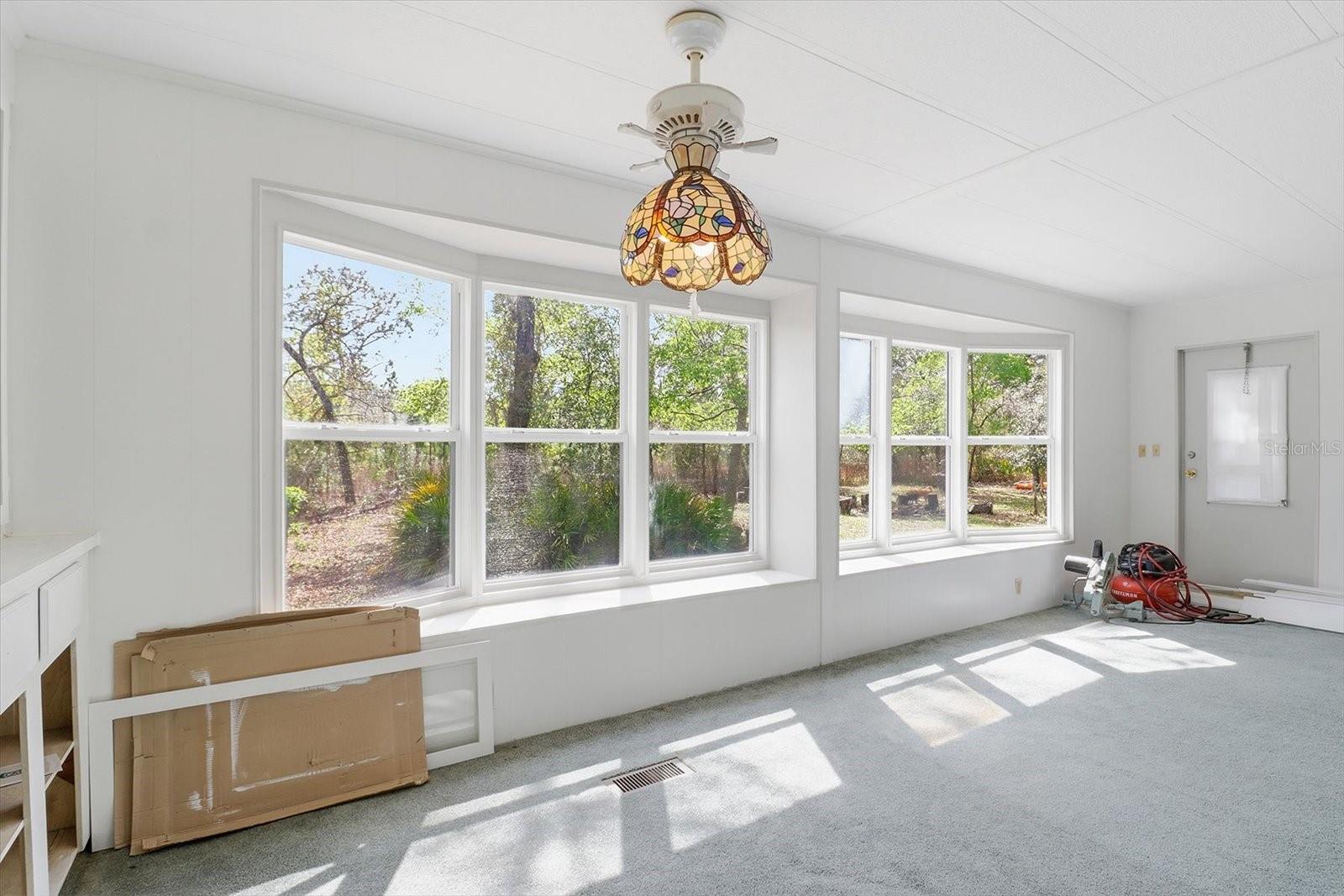 Image 36 of 48 For 4950 Mockingbird Street