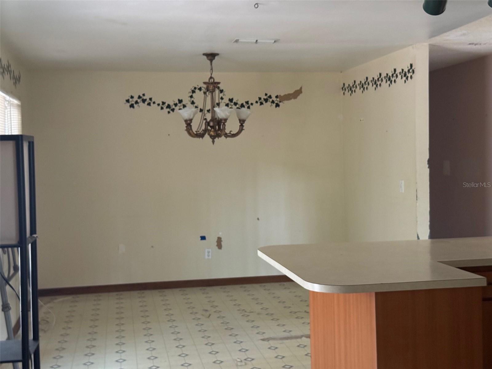 Image 14 of 32 For 5435 204th Avenue