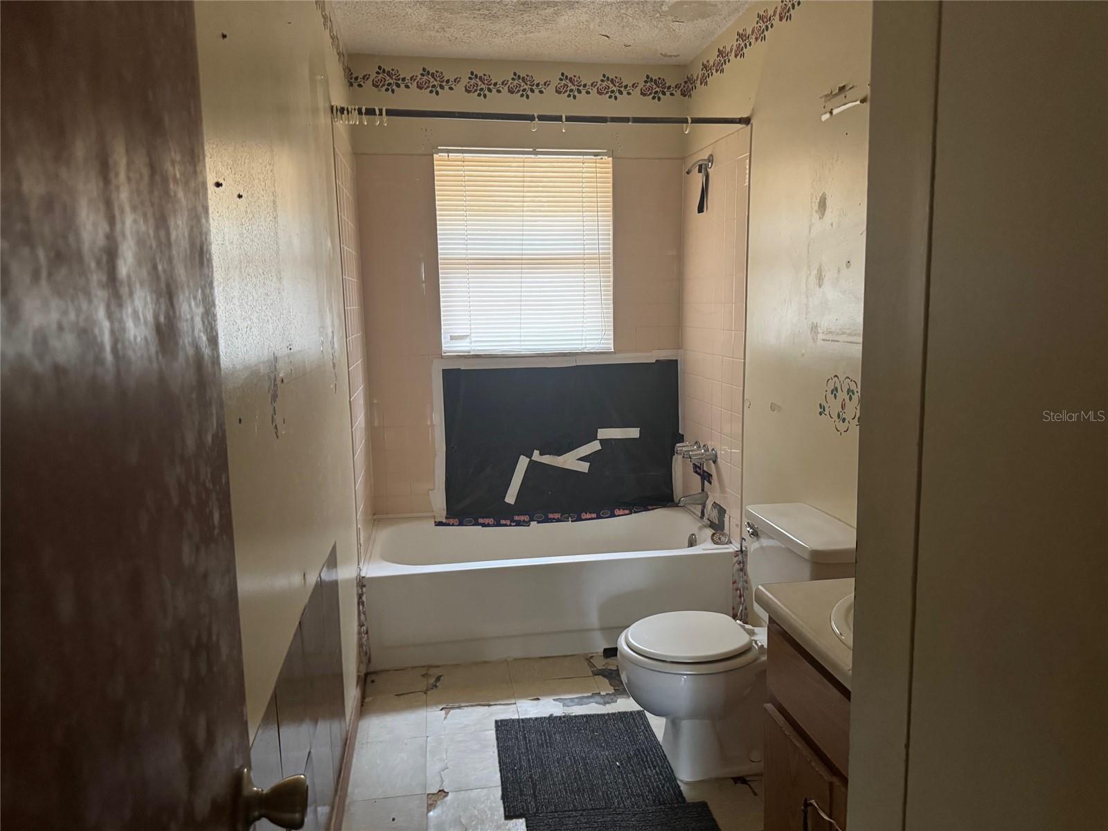 Image 19 of 32 For 5435 204th Avenue