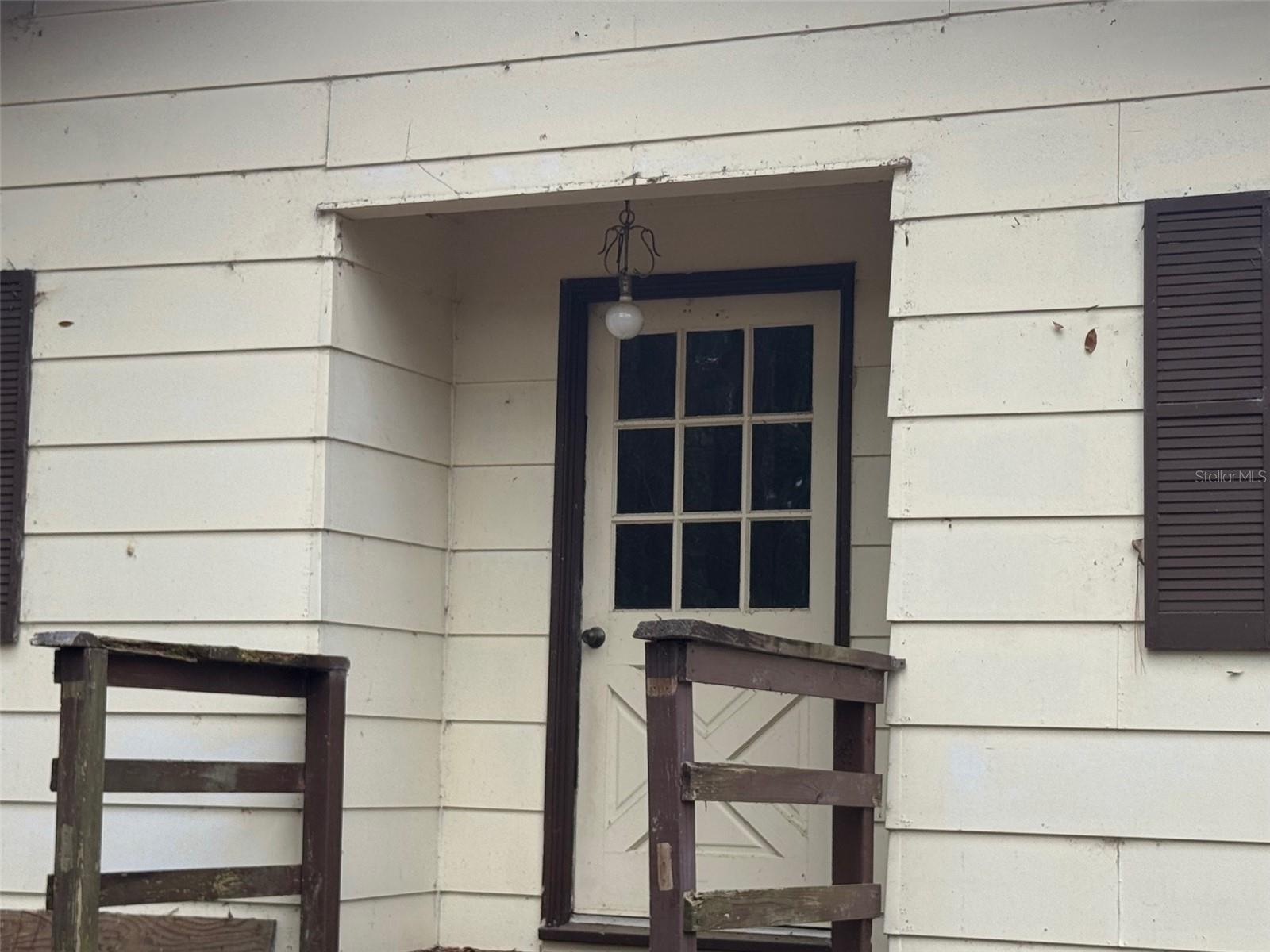 Image 6 of 32 For 5435 204th Avenue