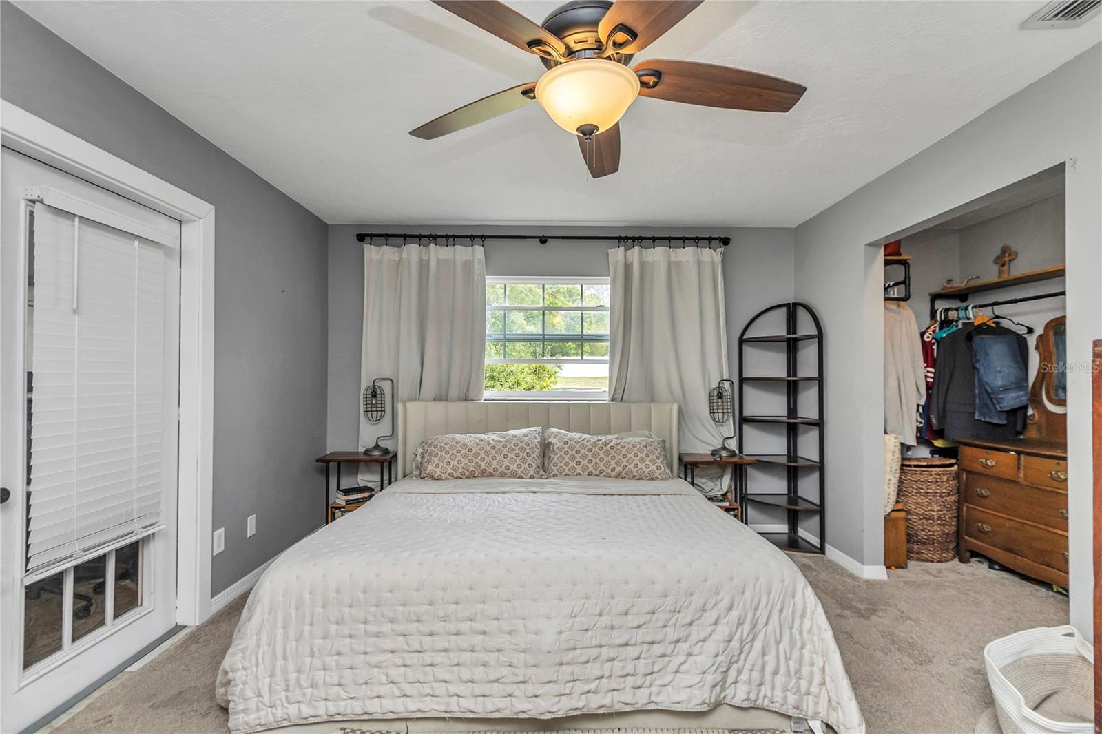 Image 33 of 56 For 1152 42nd Avenue