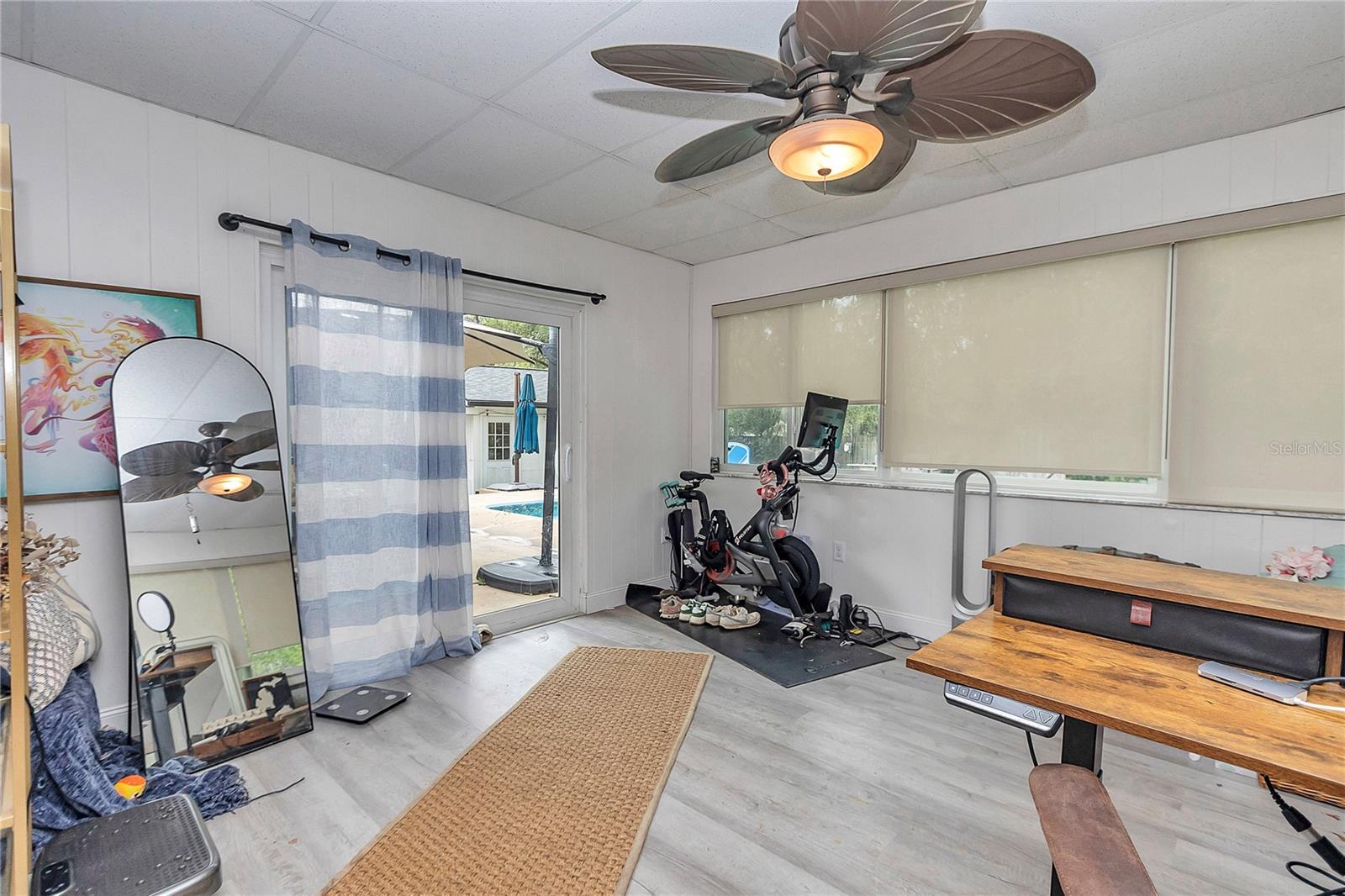 Image 37 of 56 For 1152 42nd Avenue