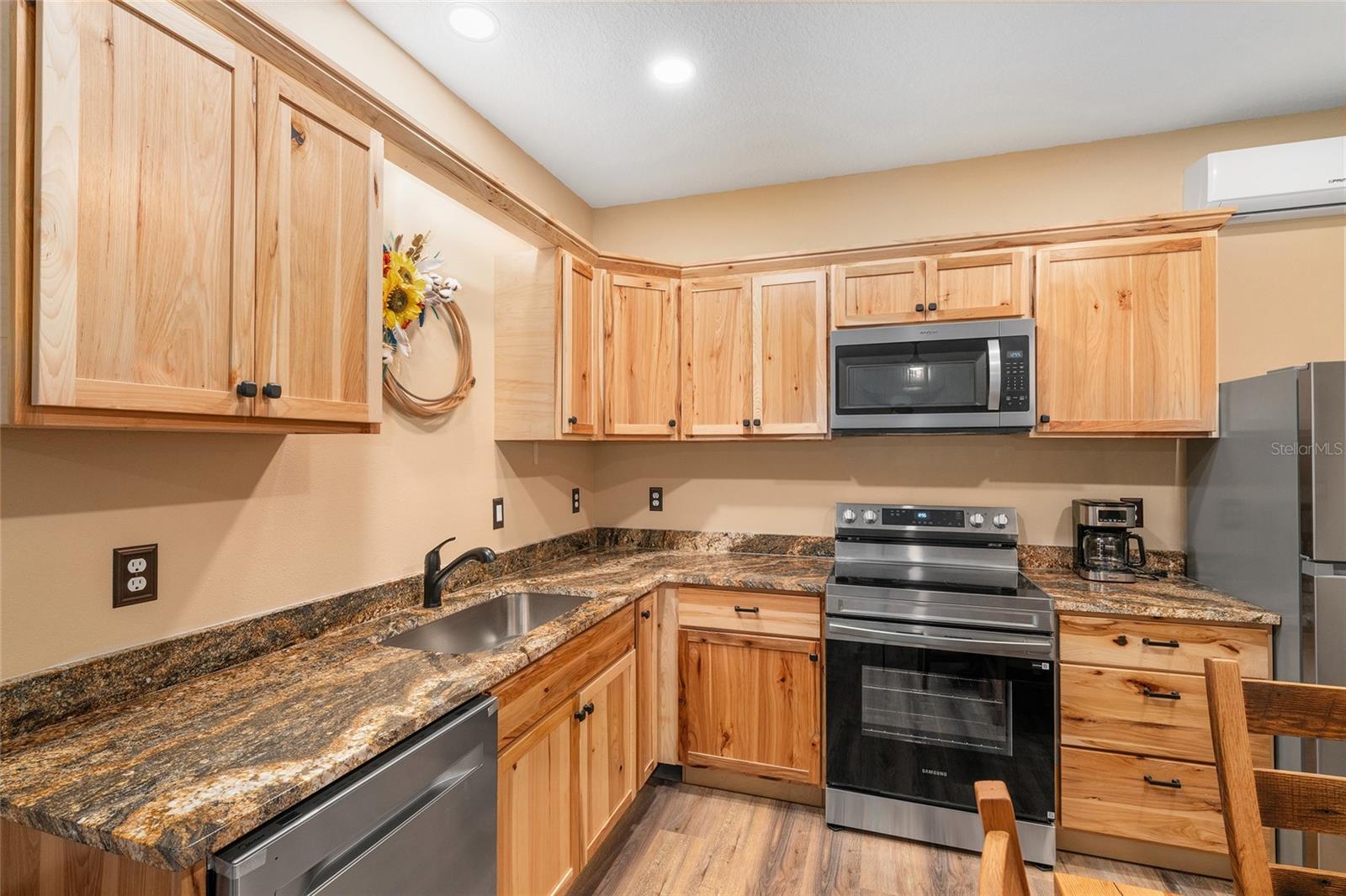 Image 18 of 62 For 13869 Hwy 475