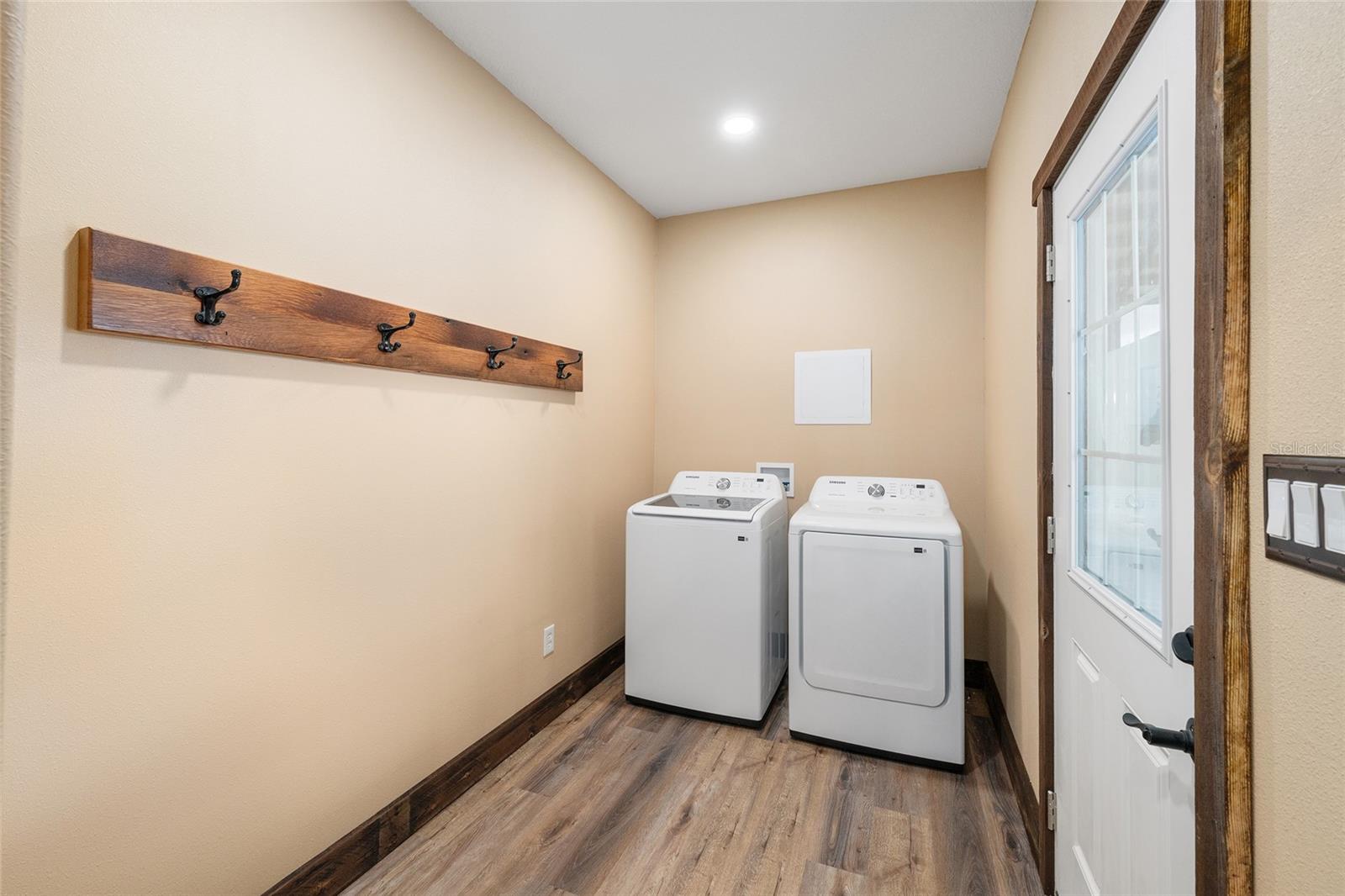 Image 22 of 53 For 13869 Hwy 475