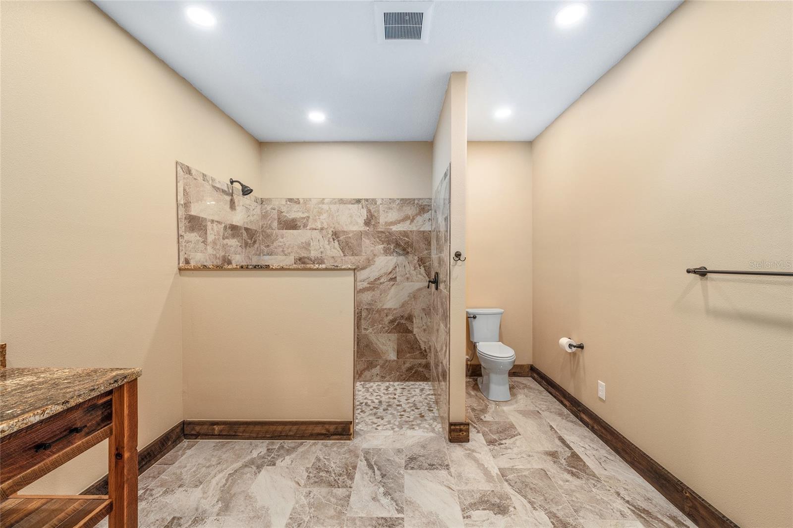 Image 25 of 53 For 13869 Hwy 475