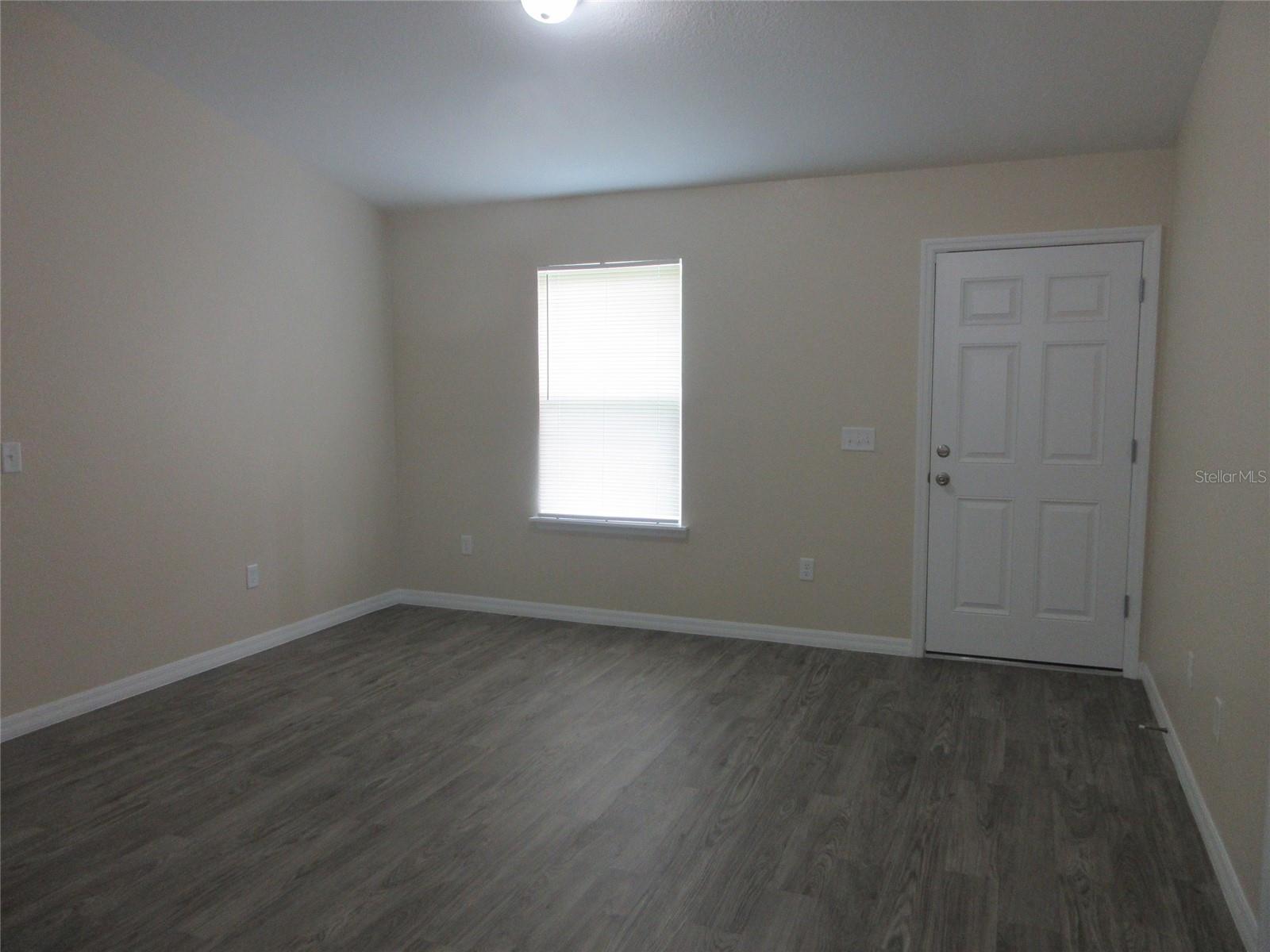 Image 2 of 12 For 15362 43rd Avenue Road