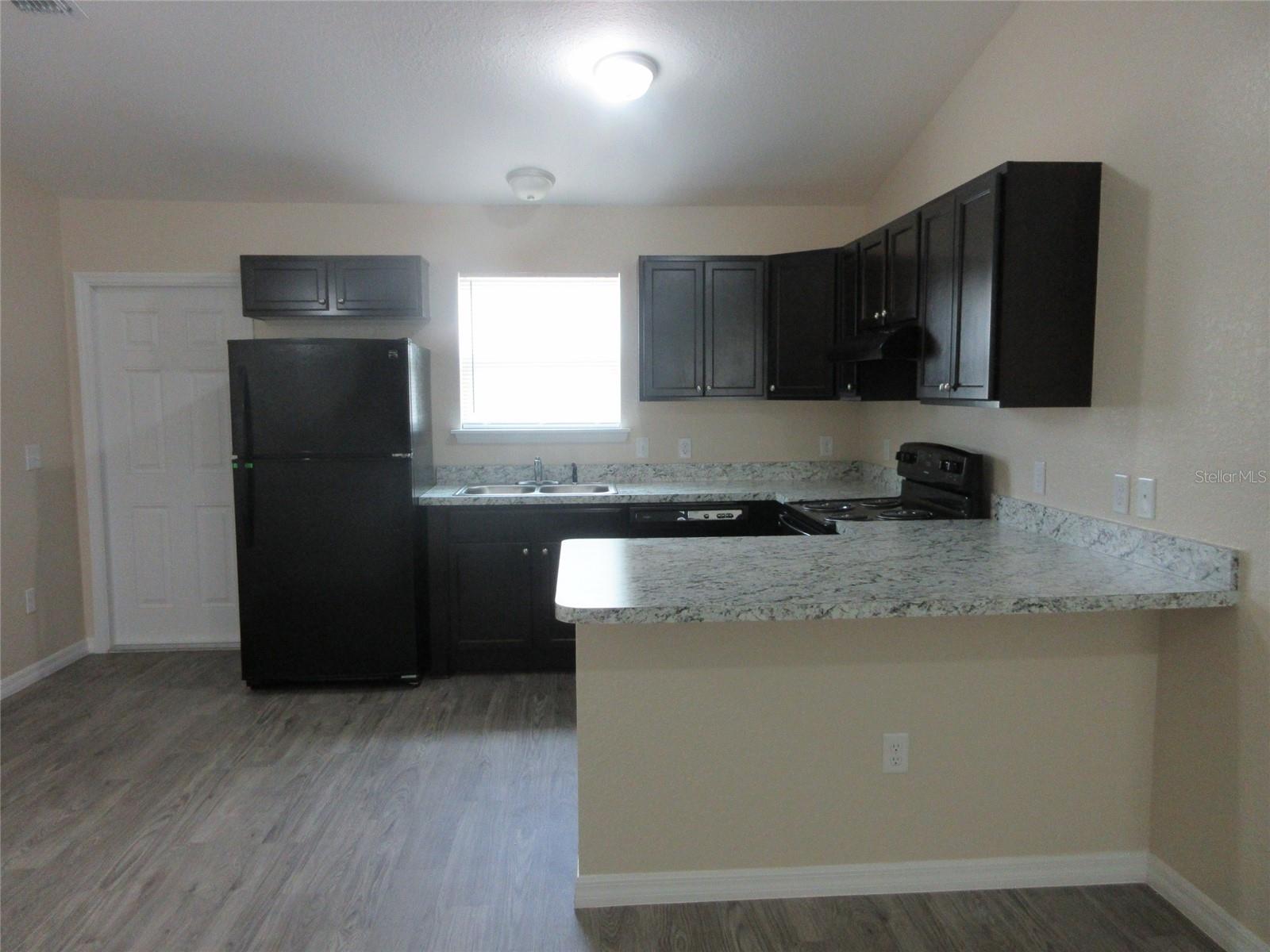 Image 3 of 12 For 15362 43rd Avenue Road