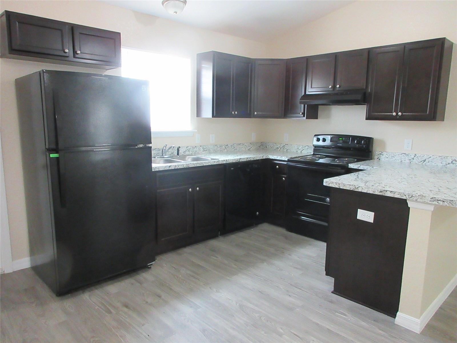 Image 4 of 12 For 15362 43rd Avenue Road