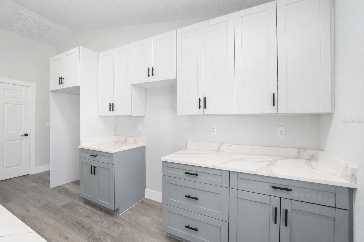 Image 7 of 27 For 4310 157th Terrace