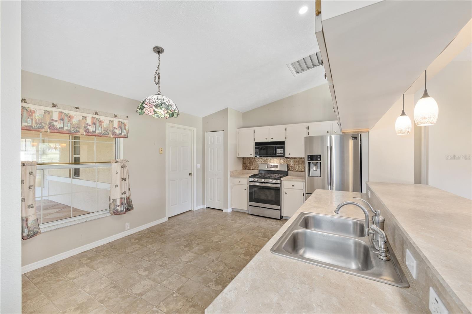 Image 28 of 71 For 205 Hwy 318