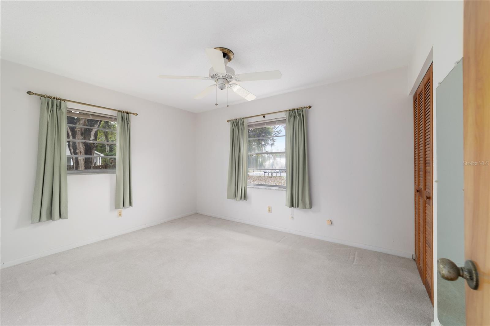 Image 19 of 39 For 10496 Sunset Harbor Road