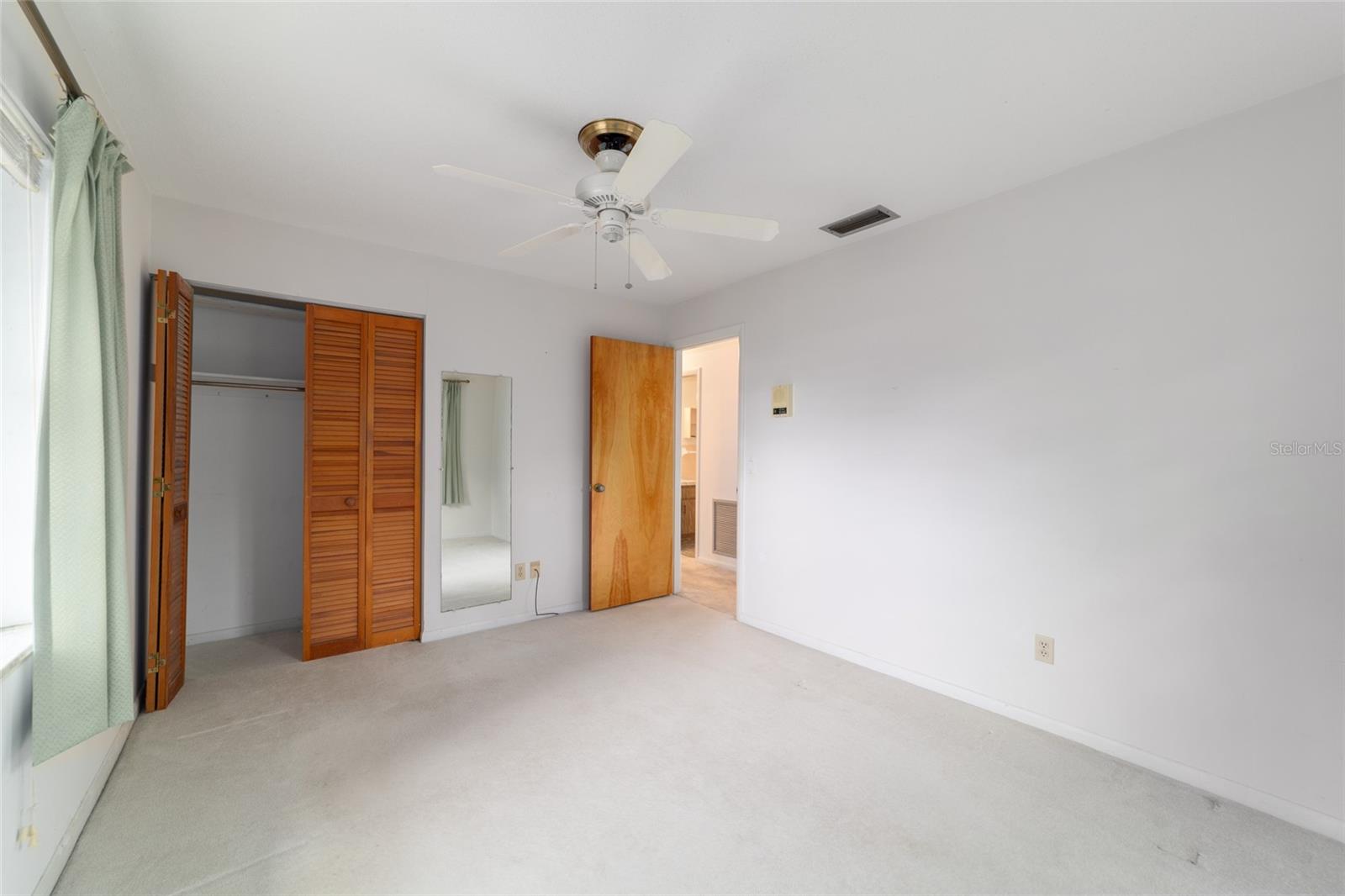 Image 20 of 39 For 10496 Sunset Harbor Road