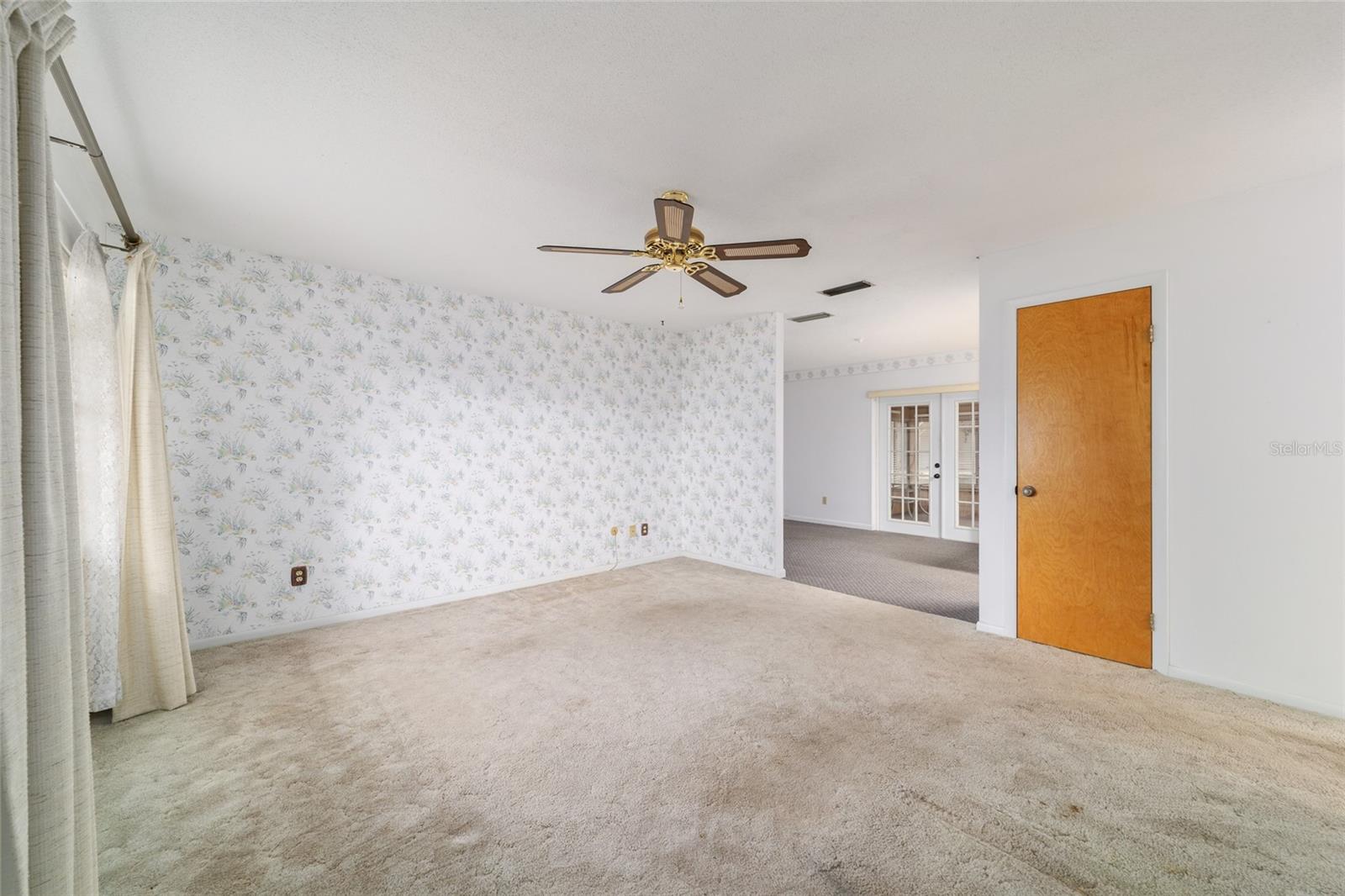 Image 7 of 39 For 10496 Sunset Harbor Road