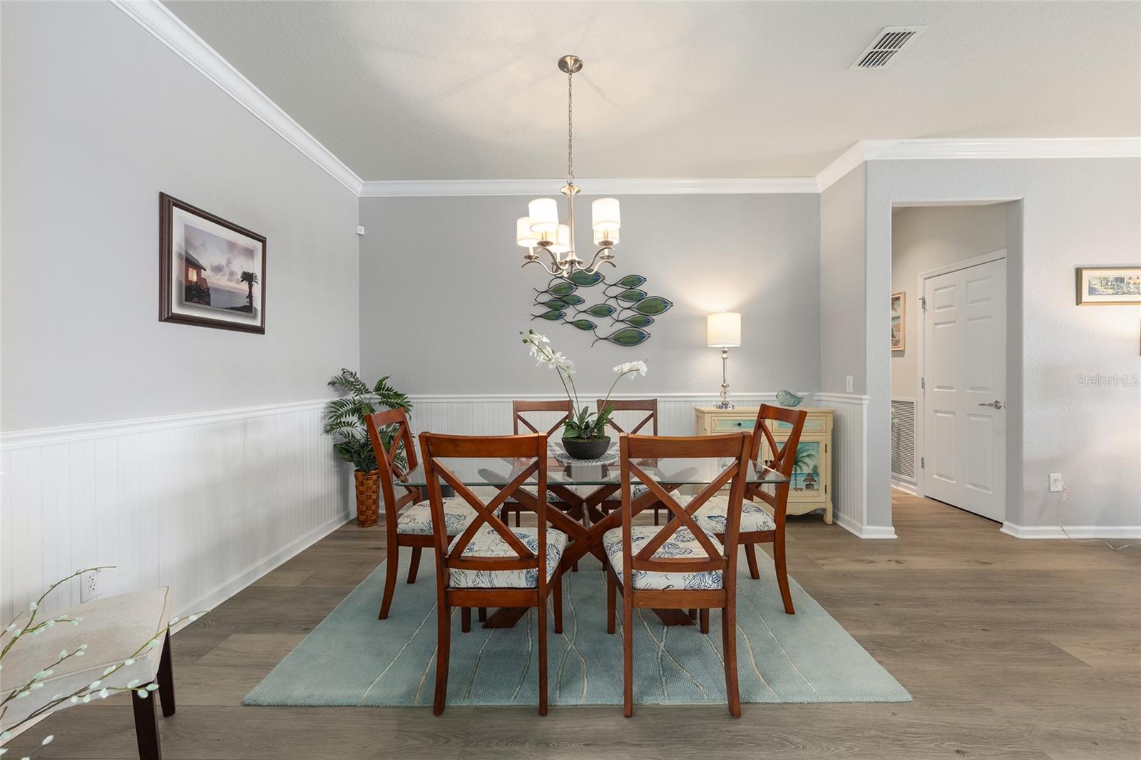 Image 14 of 77 For 9299 66th Loop