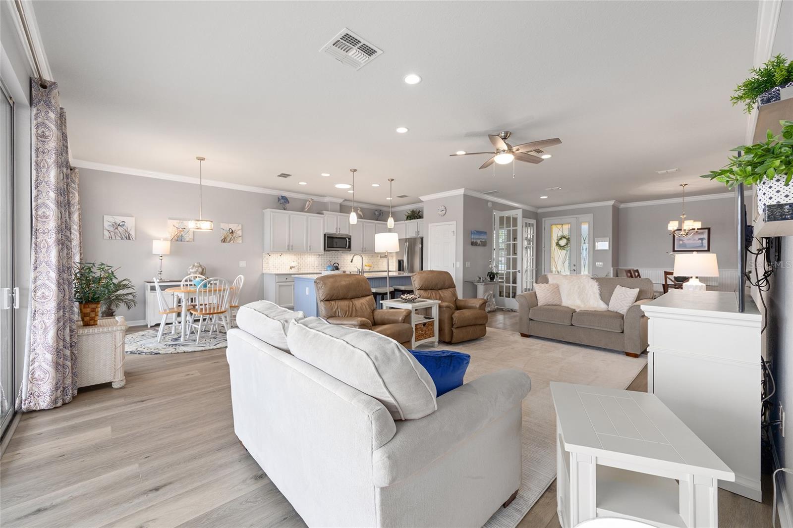 Image 21 of 77 For 9299 66th Loop