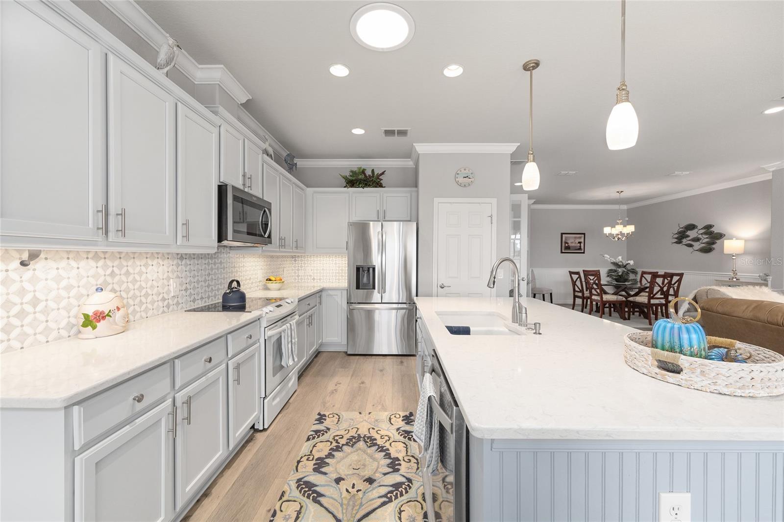 Image 25 of 77 For 9299 66th Loop