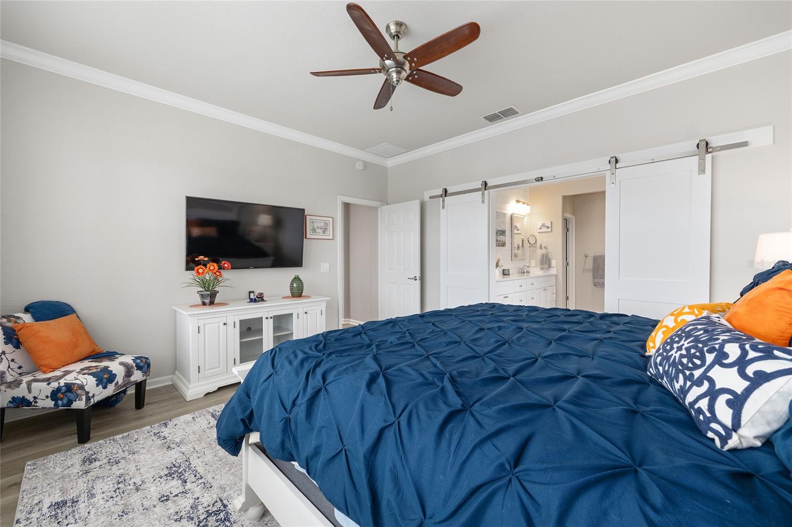 Image 31 of 77 For 9299 66th Loop