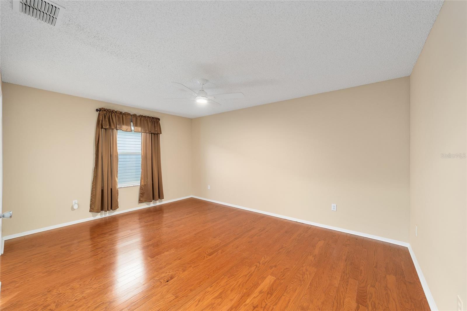 Image 24 of 53 For 1710 Morelos Road