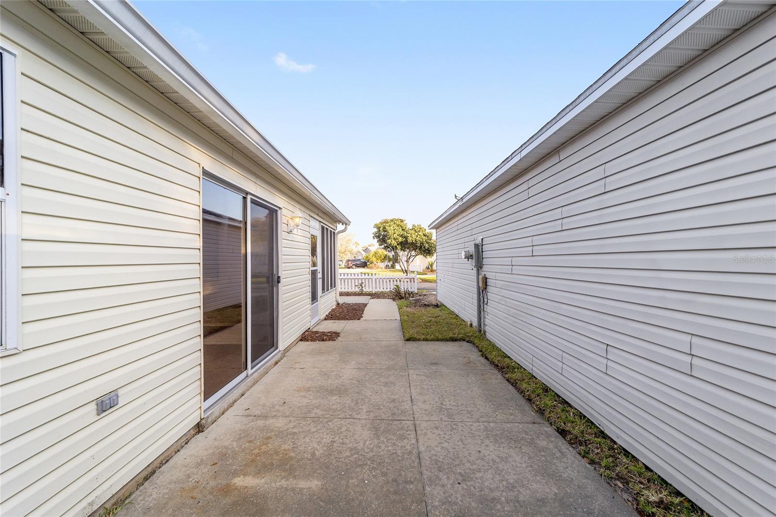 Image 35 of 53 For 1710 Morelos Road