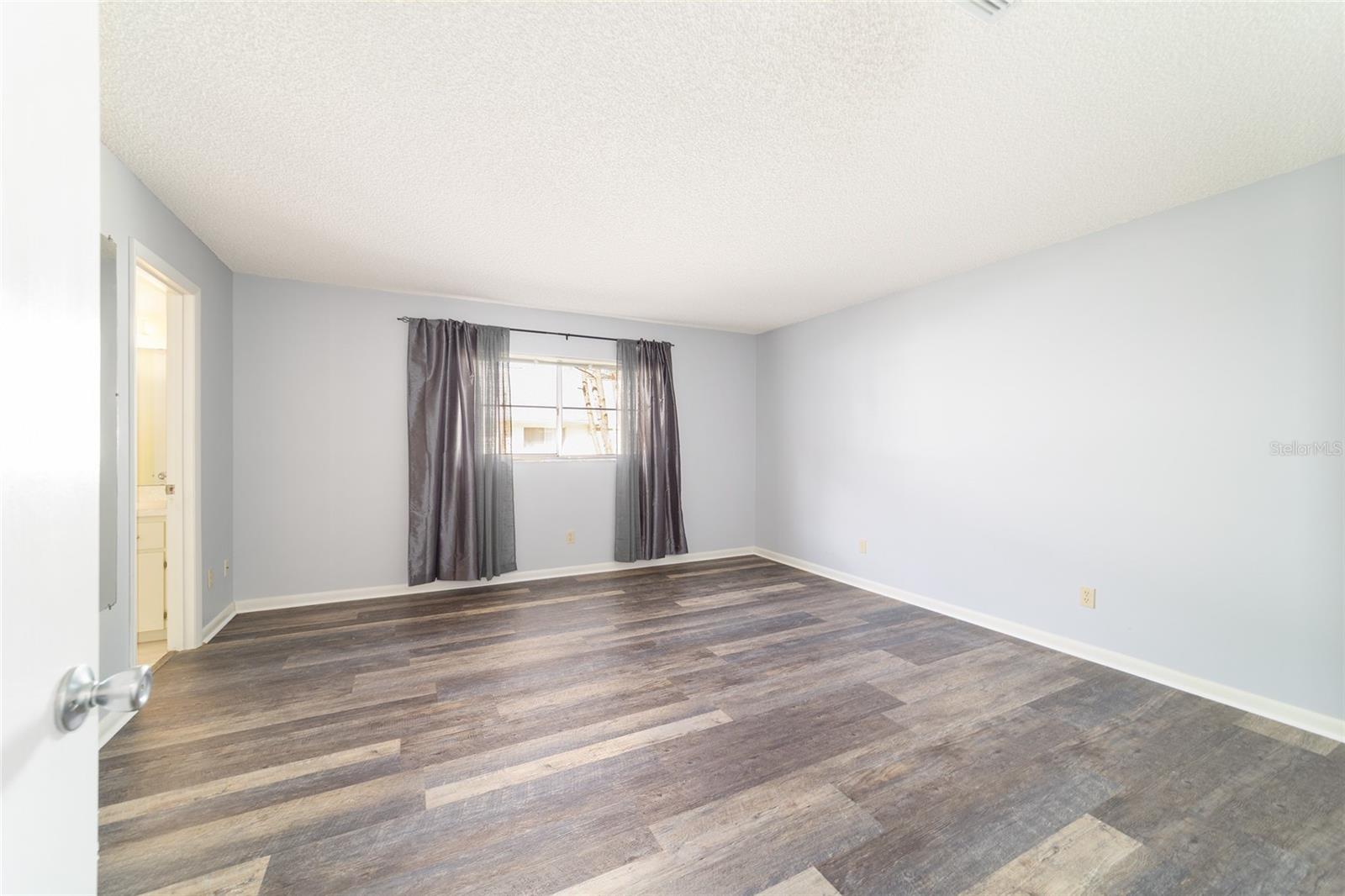 Image 31 of 48 For 8575 90th Lane B