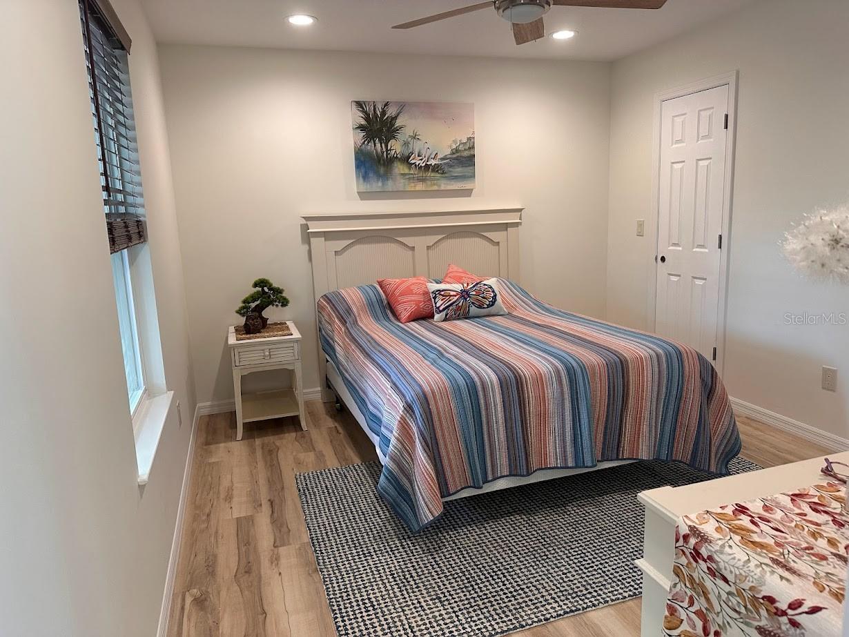 Image 11 of 24 For 24876 135th Lane