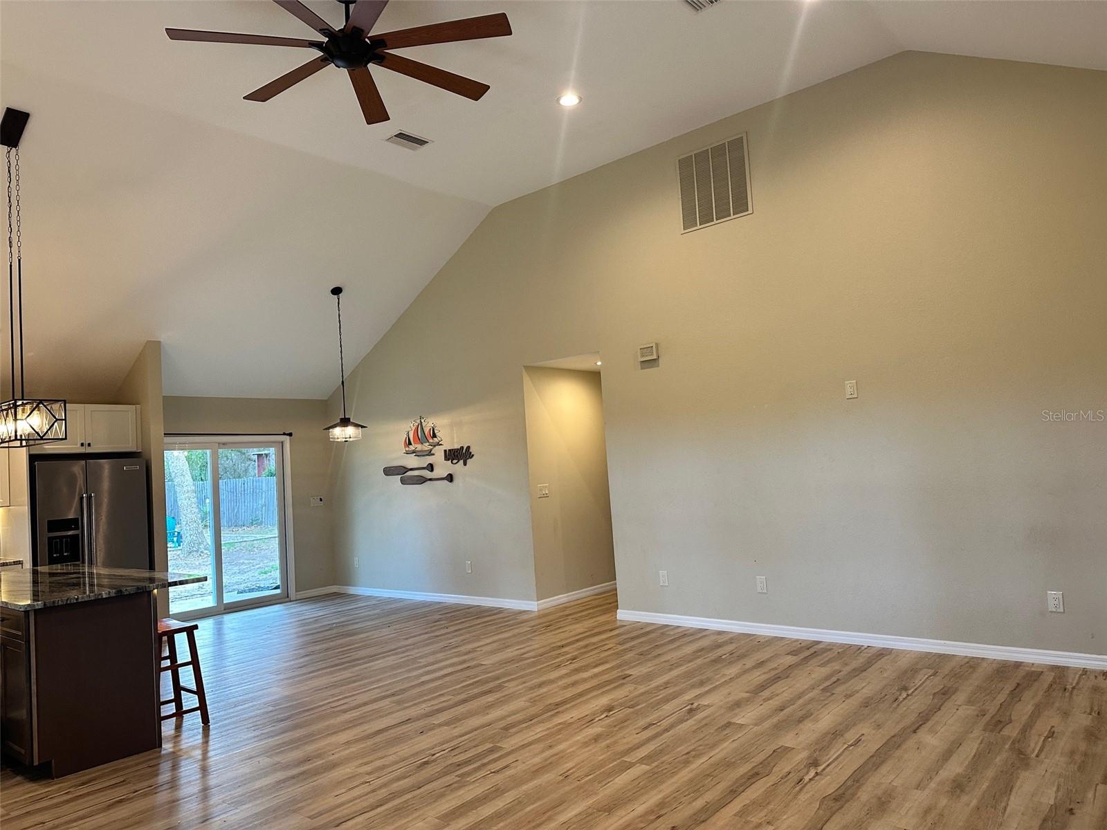 Image 5 of 24 For 24876 135th Lane