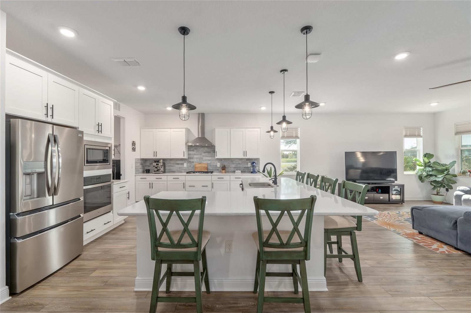 Image 19 of 51 For 9922 97th Lane