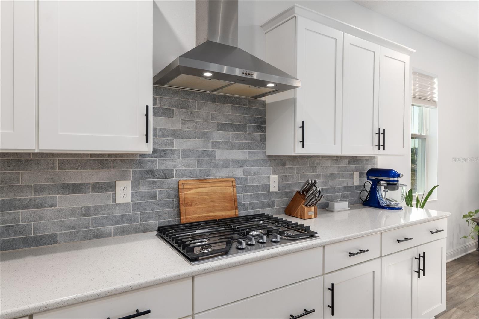 Image 22 of 51 For 9922 97th Lane