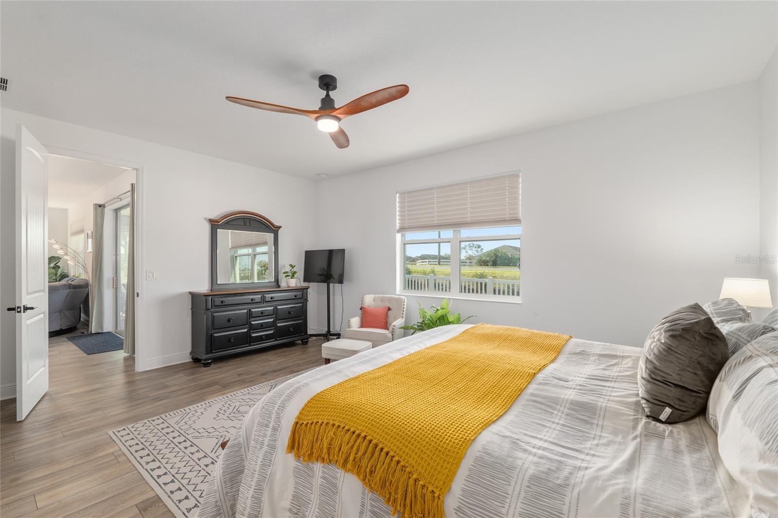 Image 27 of 51 For 9922 97th Lane