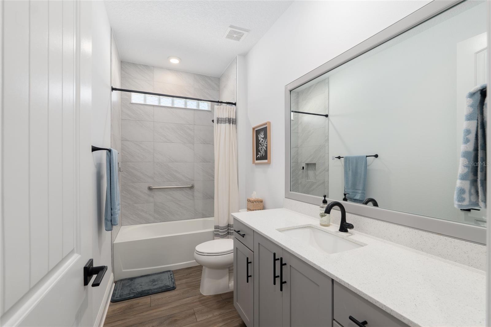 Image 38 of 51 For 9922 97th Lane