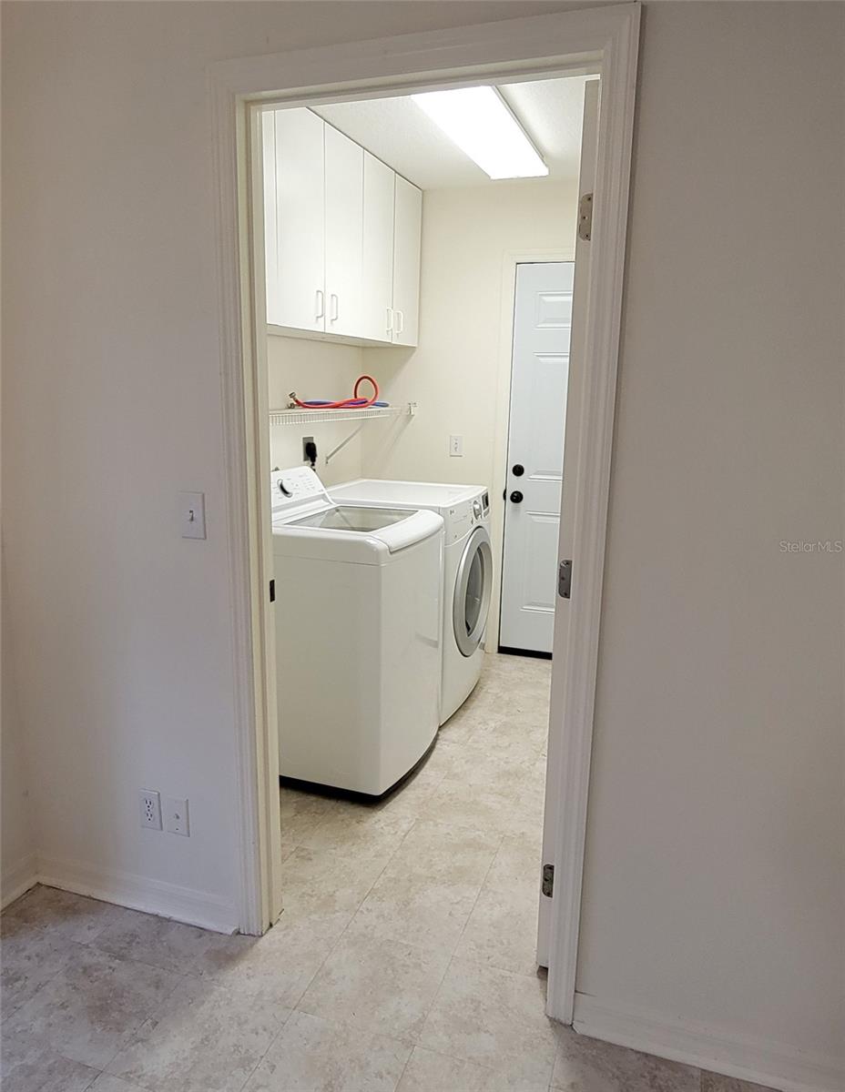 Image 16 of 36 For 4279 32nd Circle