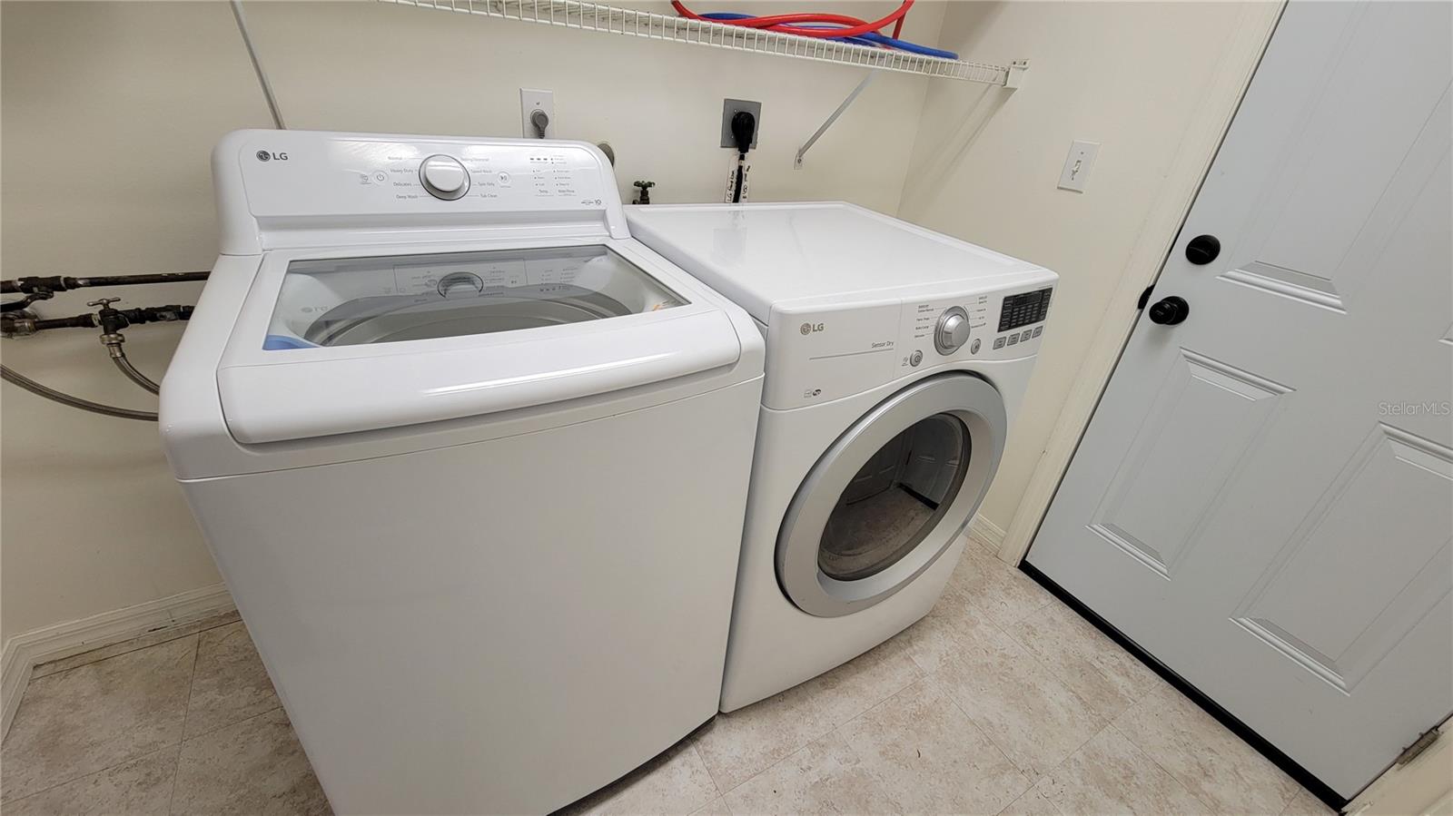 Image 18 of 36 For 4279 32nd Circle