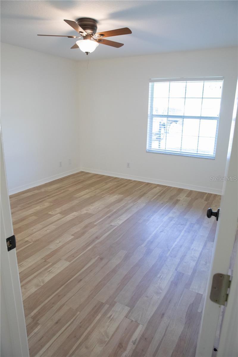 Image 20 of 36 For 4279 32nd Circle