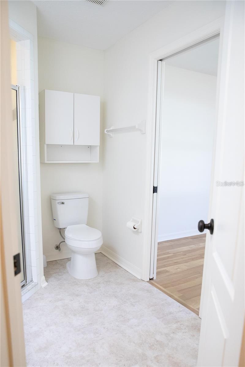 Image 23 of 36 For 4279 32nd Circle