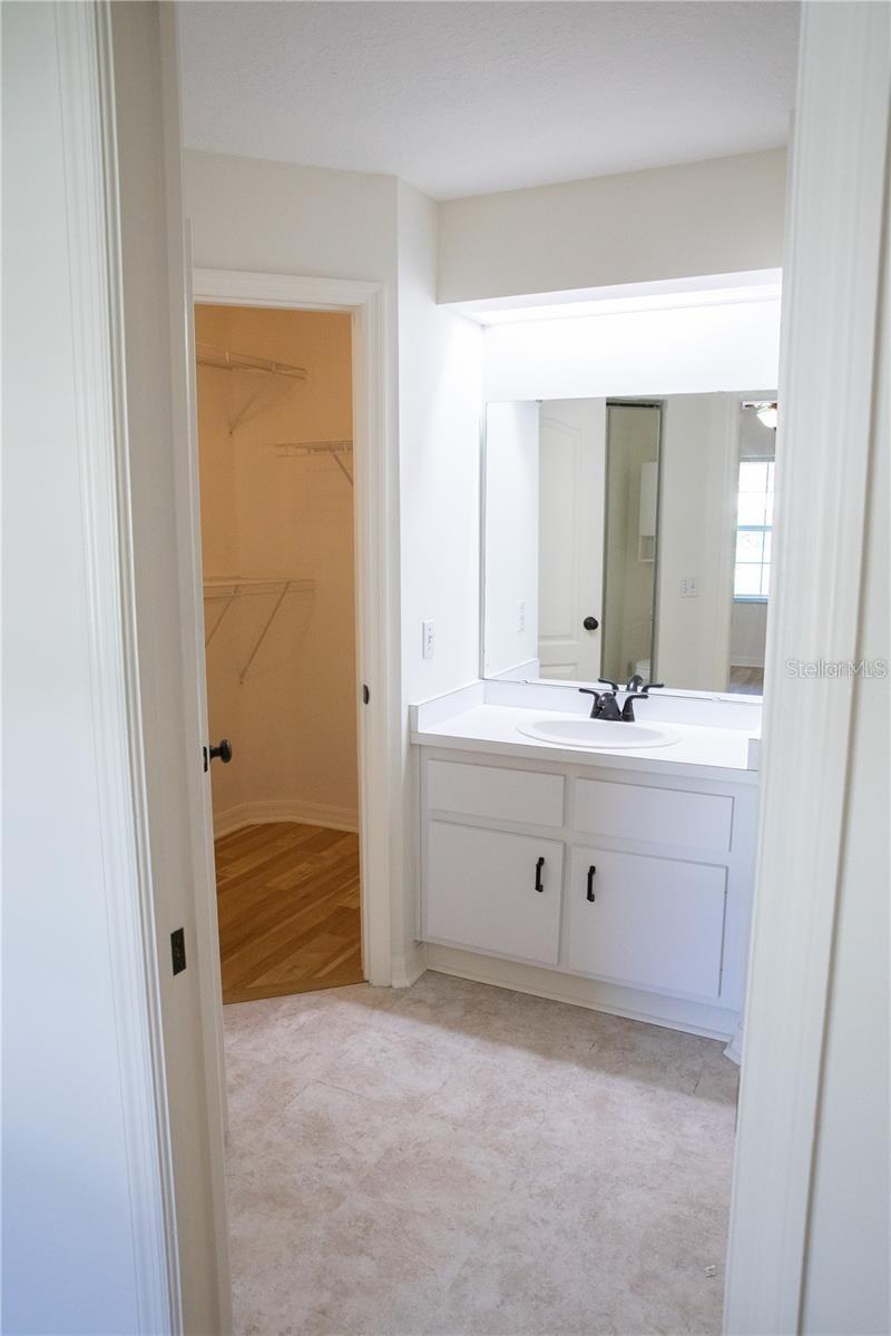 Image 24 of 36 For 4279 32nd Circle