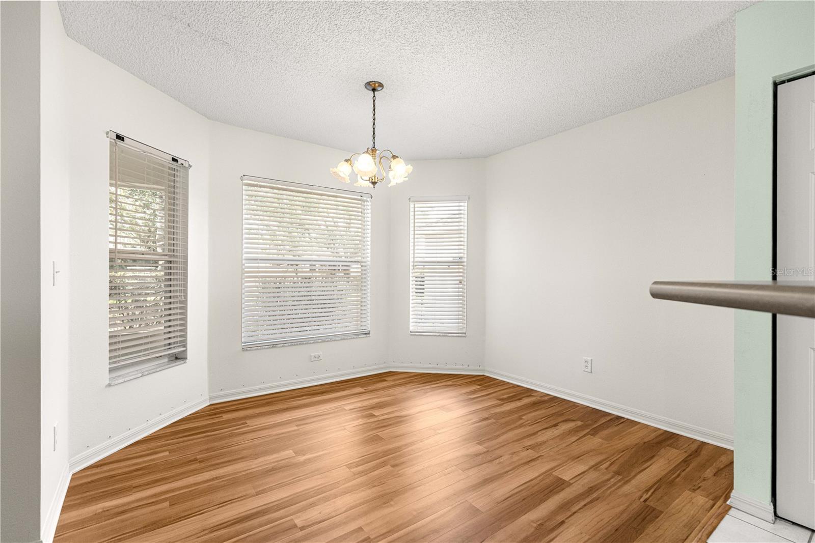 Image 12 of 60 For 9646 92nd Place Road