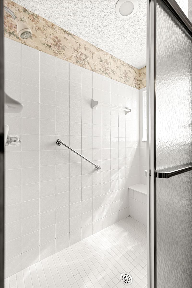 Image 35 of 60 For 9646 92nd Place Road