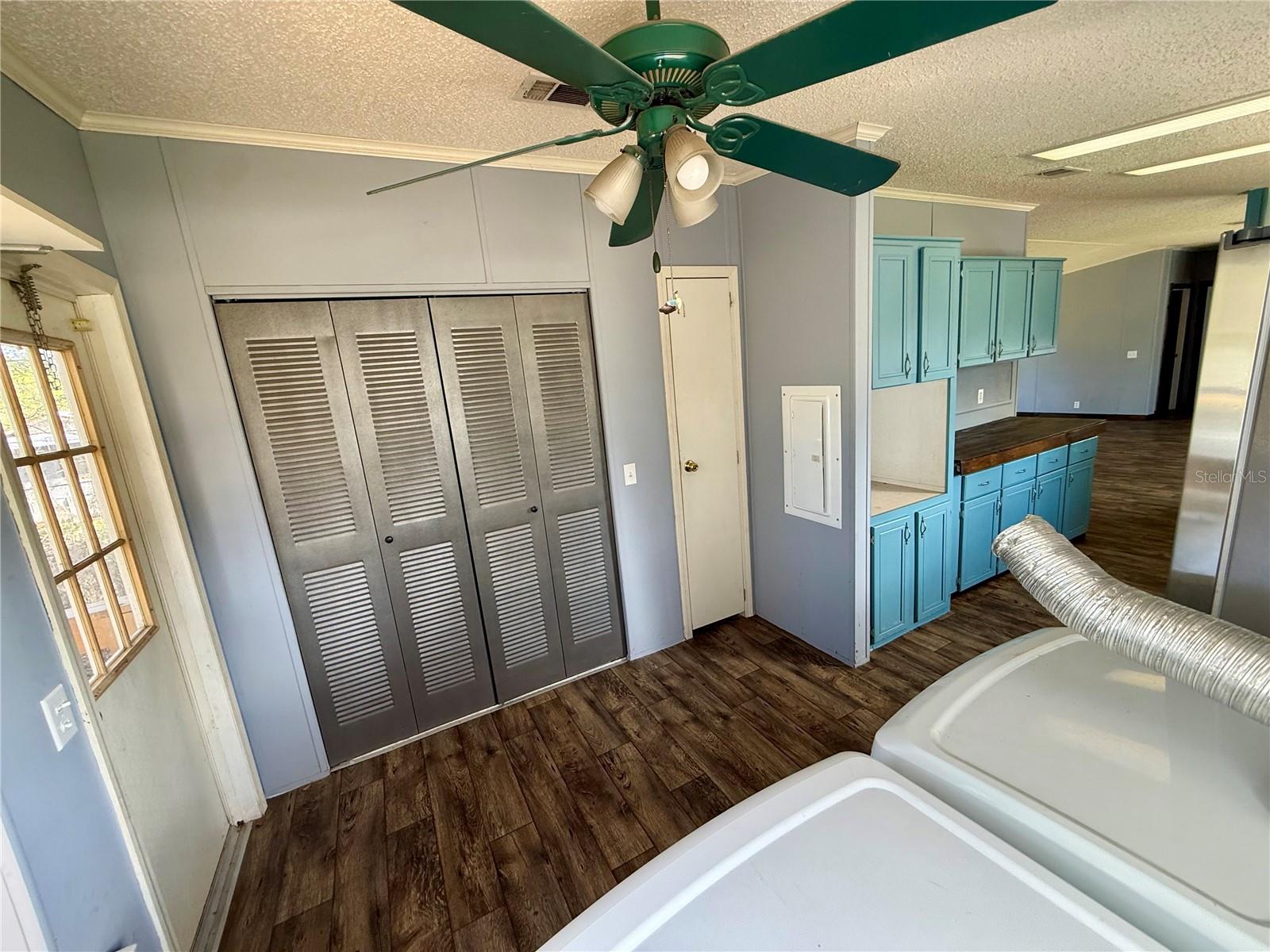 Listing photo id 8 for 15275 238th Street