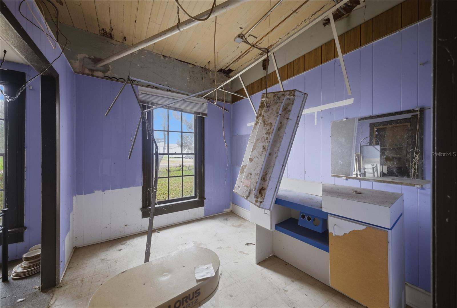 Image 11 of 66 For 120 Main Street