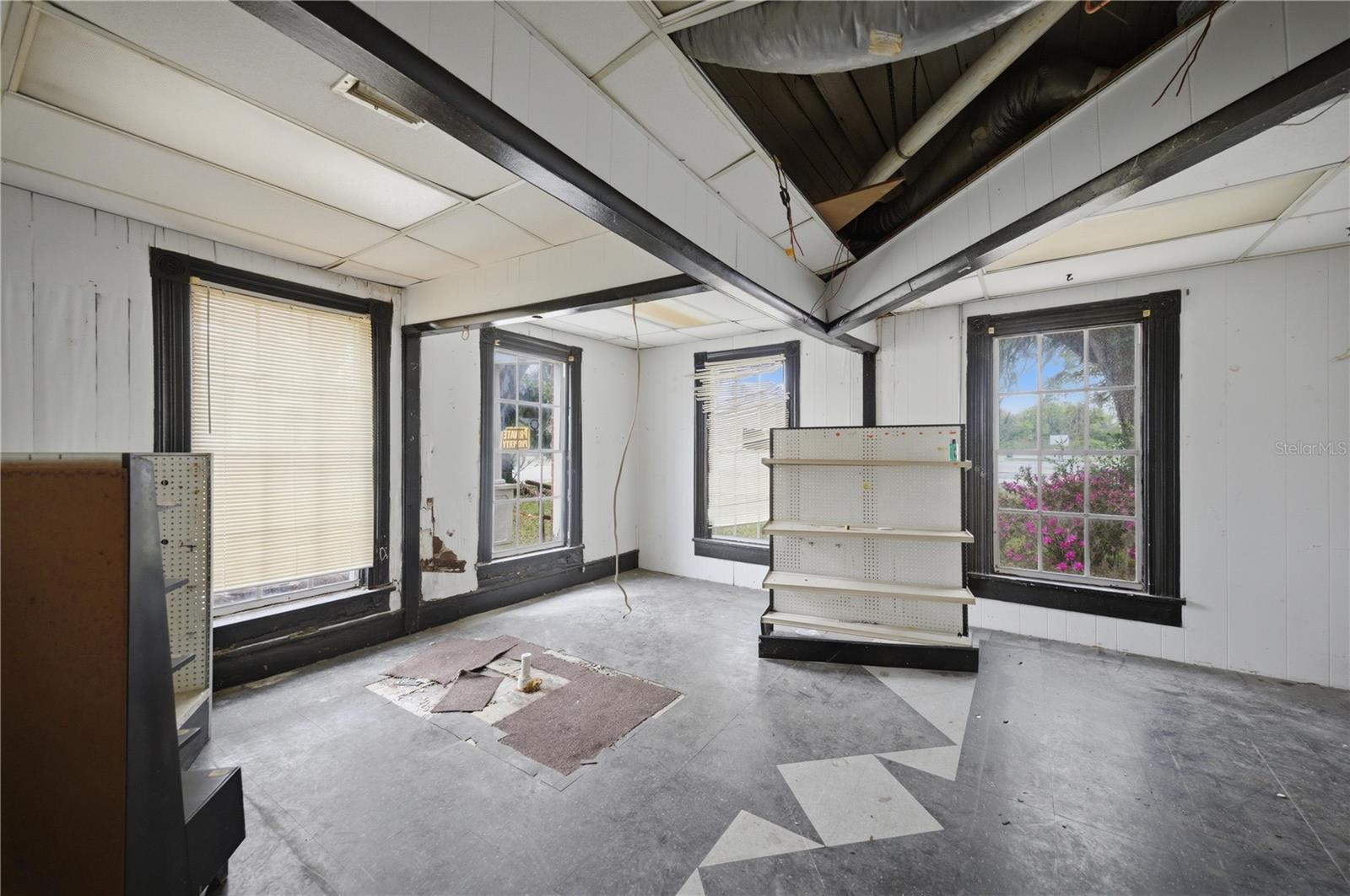 Image 16 of 66 For 120 Main Street