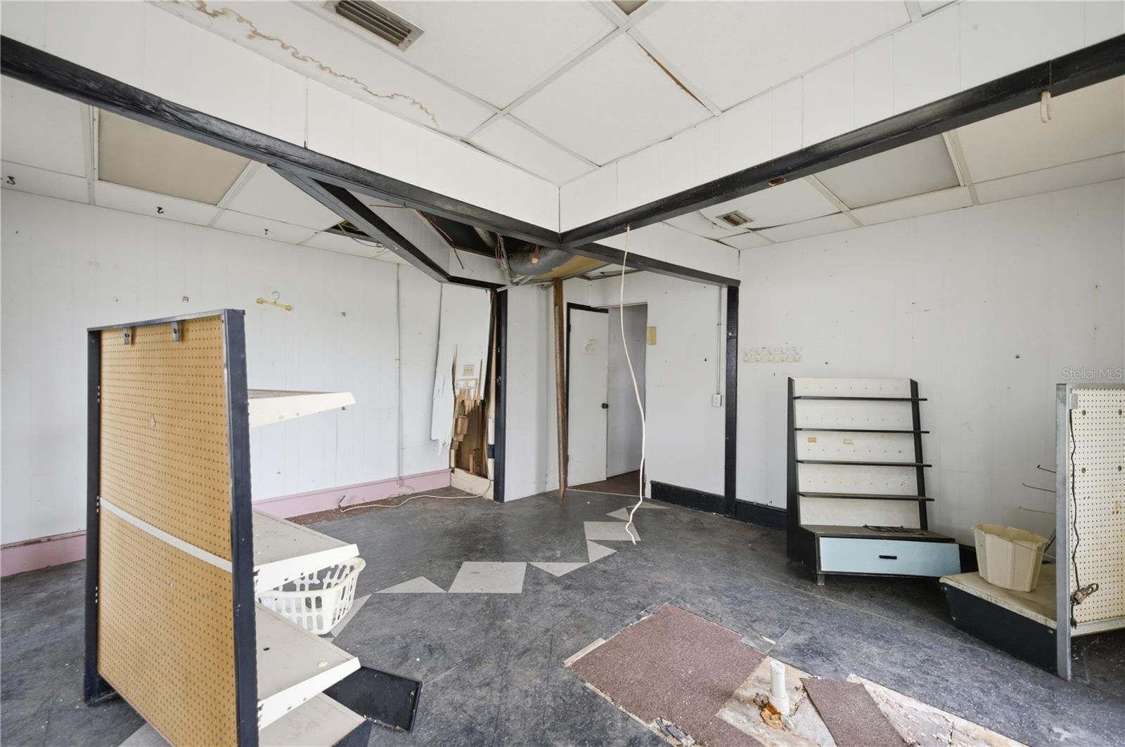 Image 17 of 66 For 120 Main Street