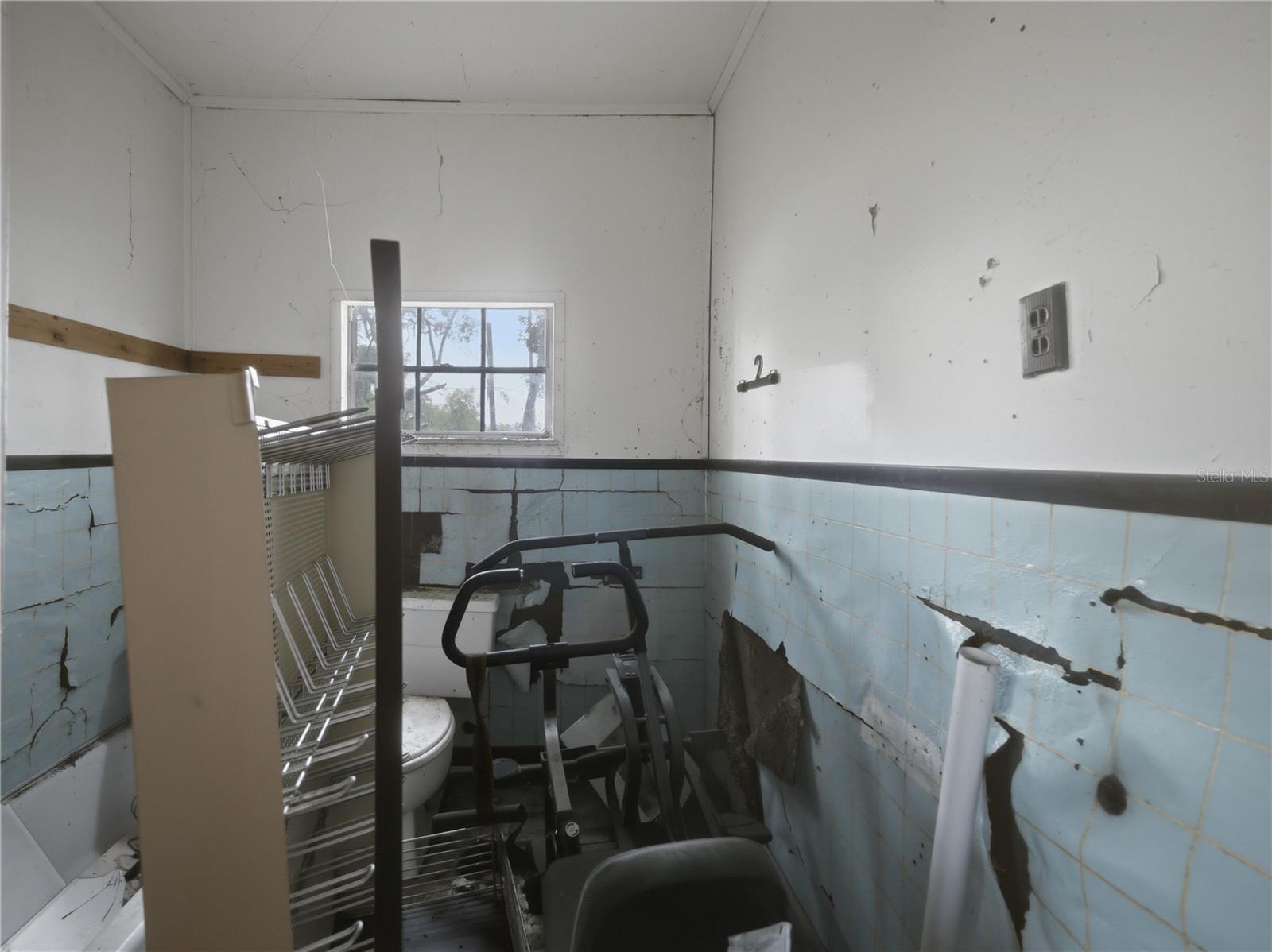 Image 18 of 66 For 120 Main Street